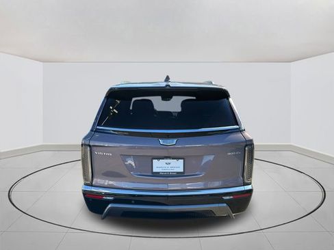 New 2026 Cadillac Vistiq Luxury image 12