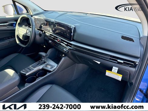 New 2026 Kia Sportage EX w/ EX Panorama Roof Package image 14