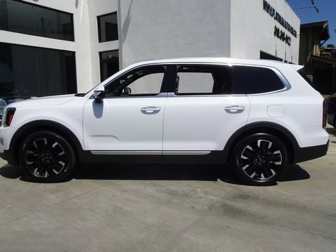 Used 2024 Kia Telluride SX Prestige AWD/4WD image 3