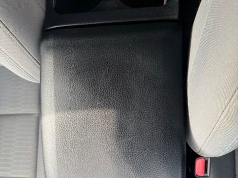 Used 2017 Toyota Tacoma SR5 RWD image 29