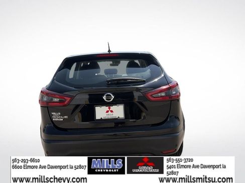 Used 2021 Nissan Rogue Sport S FWD image 4