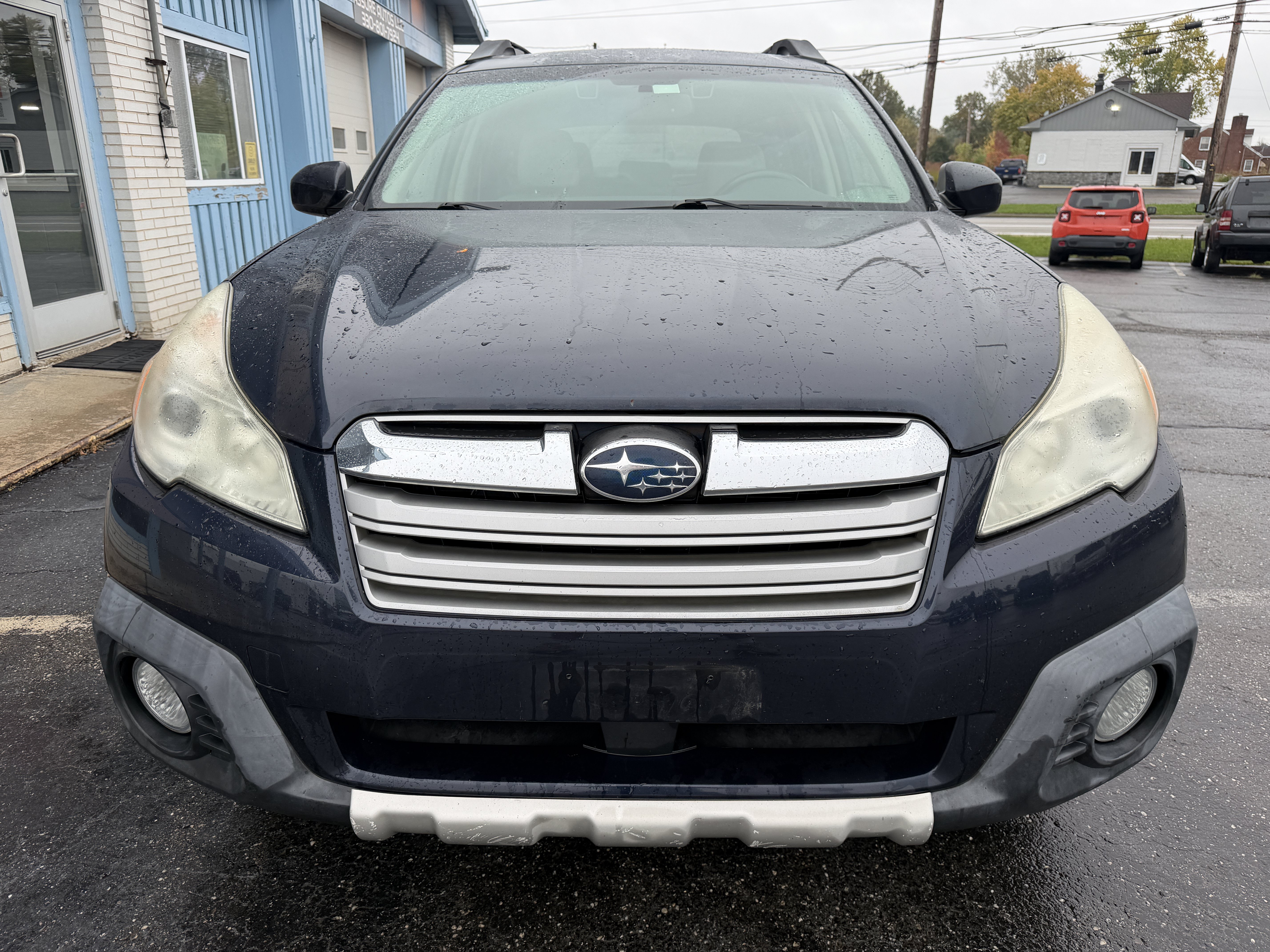Used 2013 Subaru Outback 2.5i Limited AWD/4WD image 8