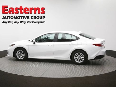 Used 2025 Toyota Camry LE FWD image 63