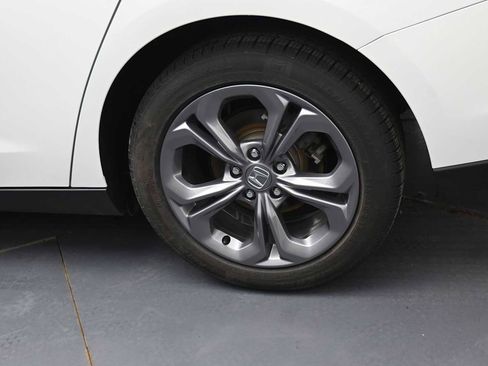 Used 2024 Honda Accord EX image 5