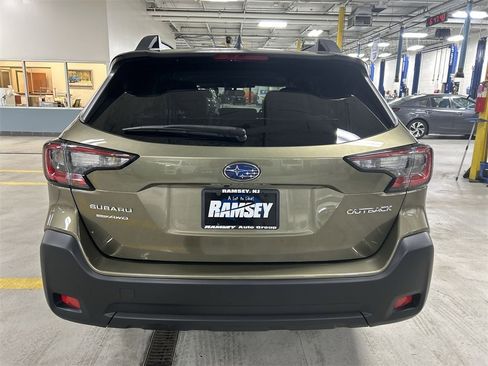 Certified 2025 Subaru Outback Premium image 26