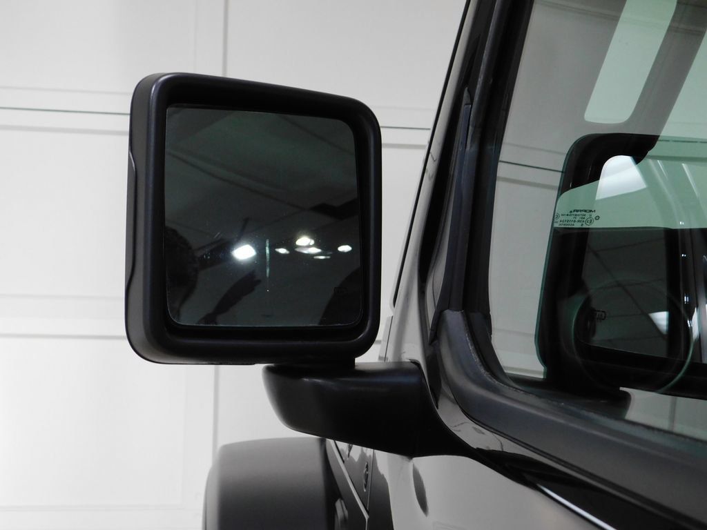 Used 2021 Jeep Wrangler Sport AWD/4WD image 24