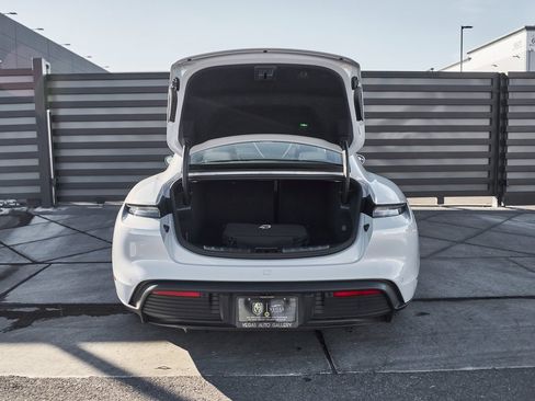 Used 2023 Porsche Taycan 4S w/ Premium Package image 16