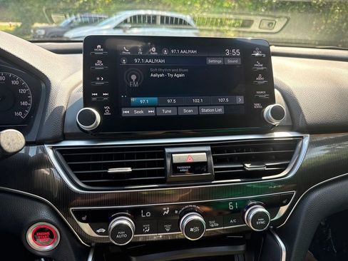 Used 2021 Honda Accord Sport image 18