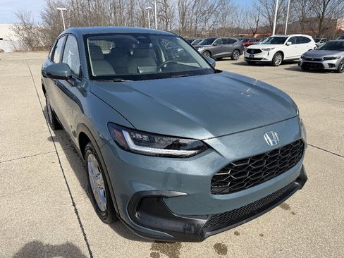 Used 2023 Honda HR-V LX image 2