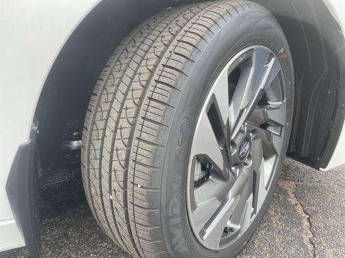 New 2025 Subaru Legacy Limited w/ Popular Package #2 image 9