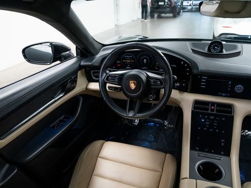 Used 2020 Porsche Taycan Turbo image 10