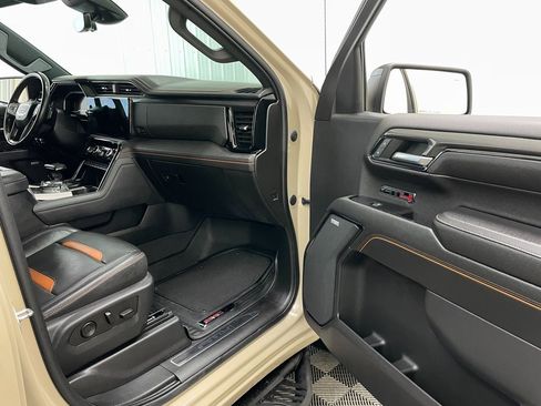 Certified 2022 GMC Sierra 1500 AT4 w/ AT4 Premium Package image 40