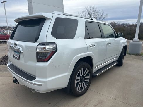 Used 2024 Toyota 4Runner Limited image 19