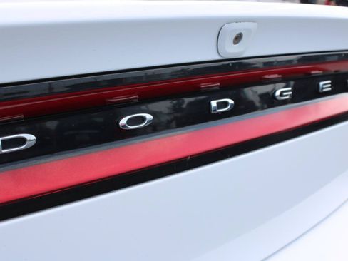 Used 2020 Dodge Charger SXT w/ Leather Interior Group RWD image 7