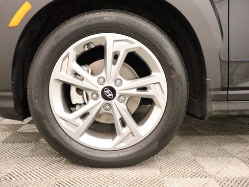 Used 2023 Hyundai Kona SEL FWD image 7