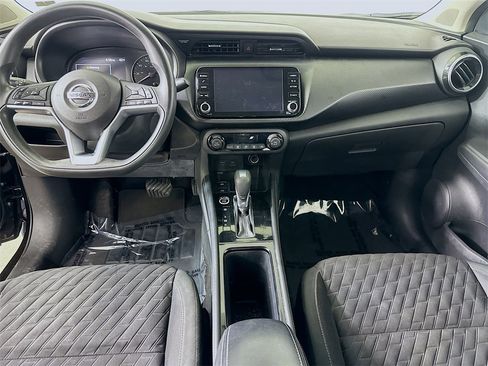 Used 2021 Nissan Kicks SV image 18