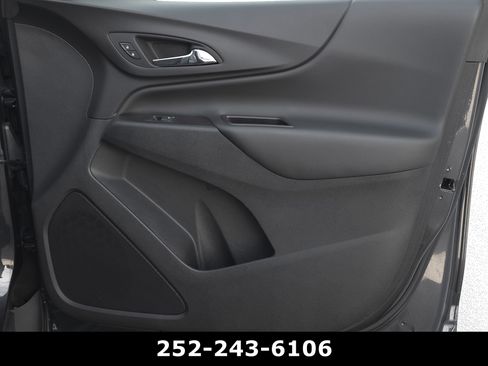 Used 2022 Chevrolet Equinox LT image 39