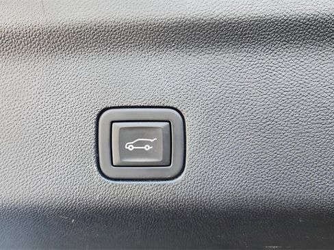 Used 2024 Chevrolet Tahoe LT image 25