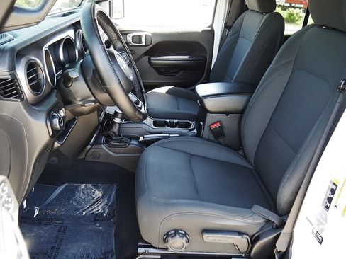 Used 2021 Jeep Gladiator Sport AWD/4WD image 10