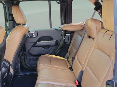 Used 2021 Jeep Wrangler Unlimited Rubicon image 5