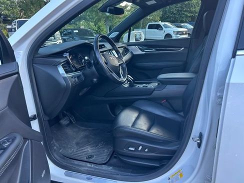 Used 2020 Cadillac XT6 Premium Luxury AWD/4WD image 7