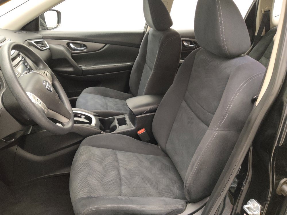 Used 2016 Nissan Rogue S FWD image 17