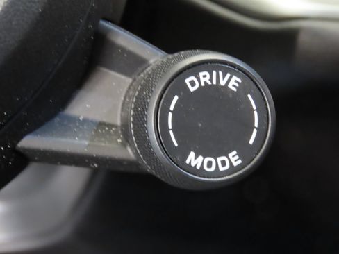 Certified 2024 Porsche Cayenne AWD/4WD image 22