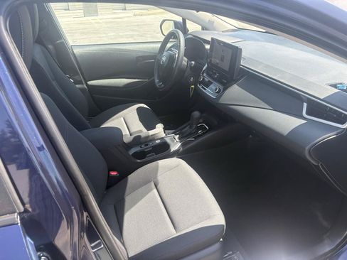Used 2025 Toyota Corolla LE FWD image 20