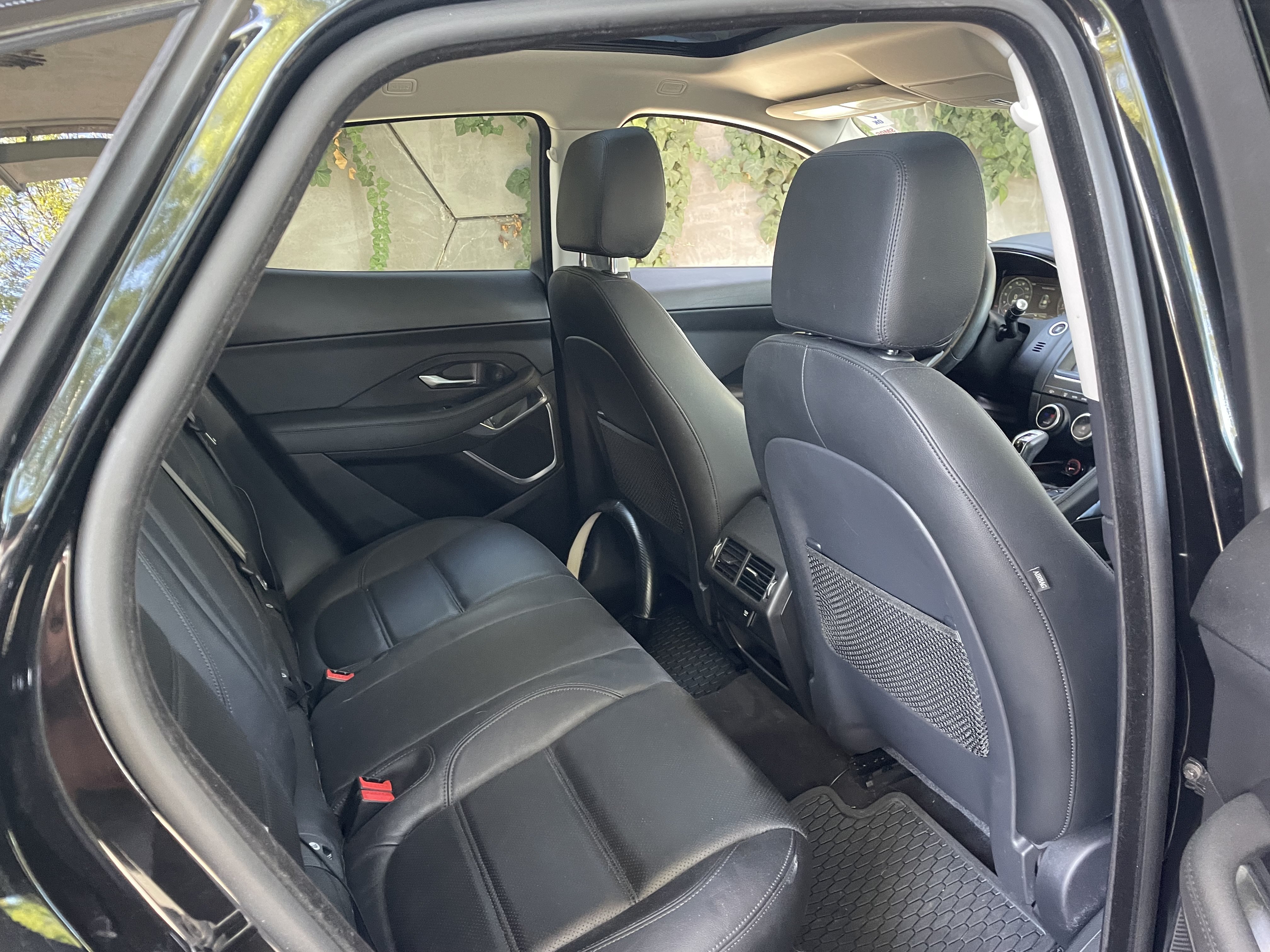 Used 2019 Jaguar E-PACE SE AWD/4WD image 8