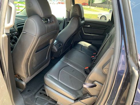 Used 2015 Chevrolet Traverse LT image 11