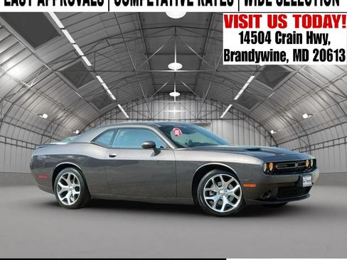 Used 2016 Dodge Challenger SXT Plus RWD image 1