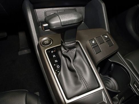 New 2026 Kia Sportage EX FWD image 18