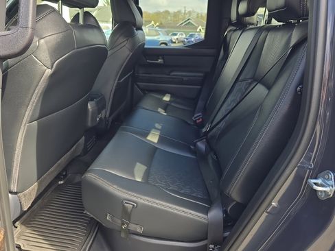 Used 2024 Toyota Tacoma Limited w/ Limited Package (LT) image 19