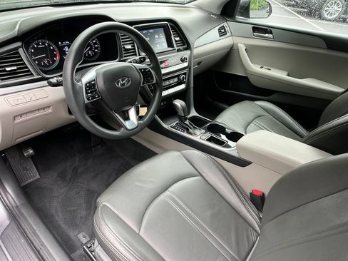 Used 2018 Hyundai Sonata SE FWD image 8