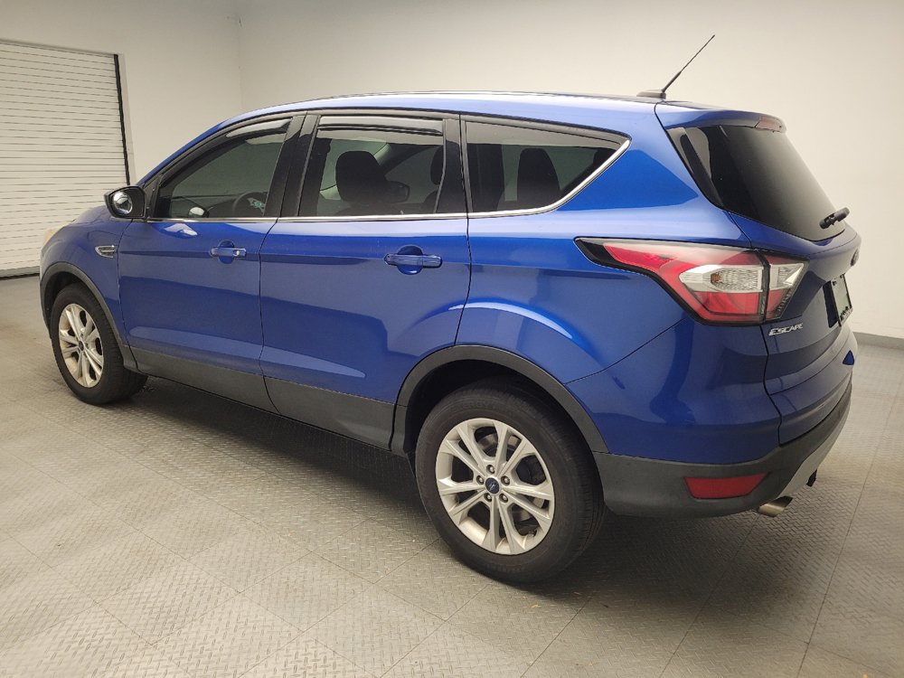 Used 2017 Ford Escape SE w/ SE Cold Weather Package AWD/4WD image 3