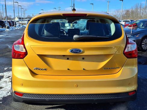 Used 2012 Ford Focus Titanium image 9