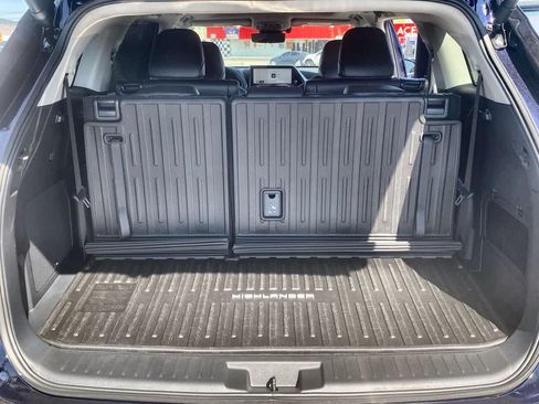 New 2026 Toyota Highlander Platinum AWD/4WD image 24