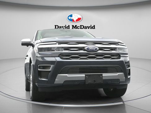 Used 2023 Ford Expedition Platinum RWD image 35
