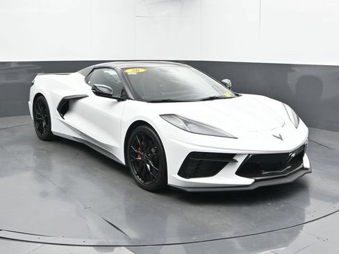 Used 2026 Chevrolet Corvette Stingray Convertible w/ 1LT RWD image 4