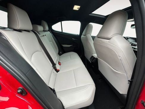 Used 2022 Lexus UX 250h w/ Premium Package AWD/4WD image 23