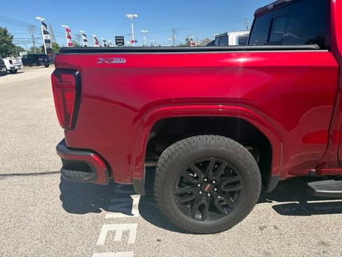 Used 2024 GMC Sierra 1500 Elevation w/ Elevation Premium Package AWD/4WD image 2