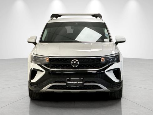 Used 2023 Volkswagen Taos SE FWD image 8
