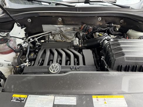Used 2023 Volkswagen Atlas SEL R-Line AWD/4WD image 42