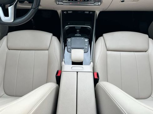 Used 2022 Mercedes-Benz GLA 250 4MATIC image 30