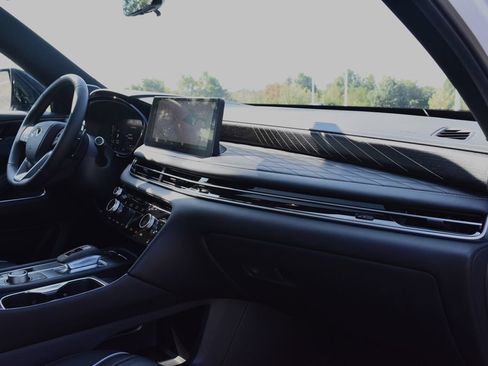 Used 2026 INFINITI QX60 Autograph w/ Dark Cargo Package image 15