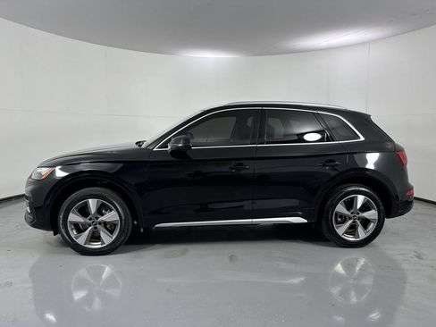 Used 2023 Audi Q5 2.0T Premium w/ Convenience Package AWD/4WD image 30