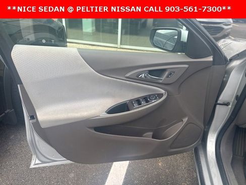 Used 2020 Chevrolet Malibu LT image 8