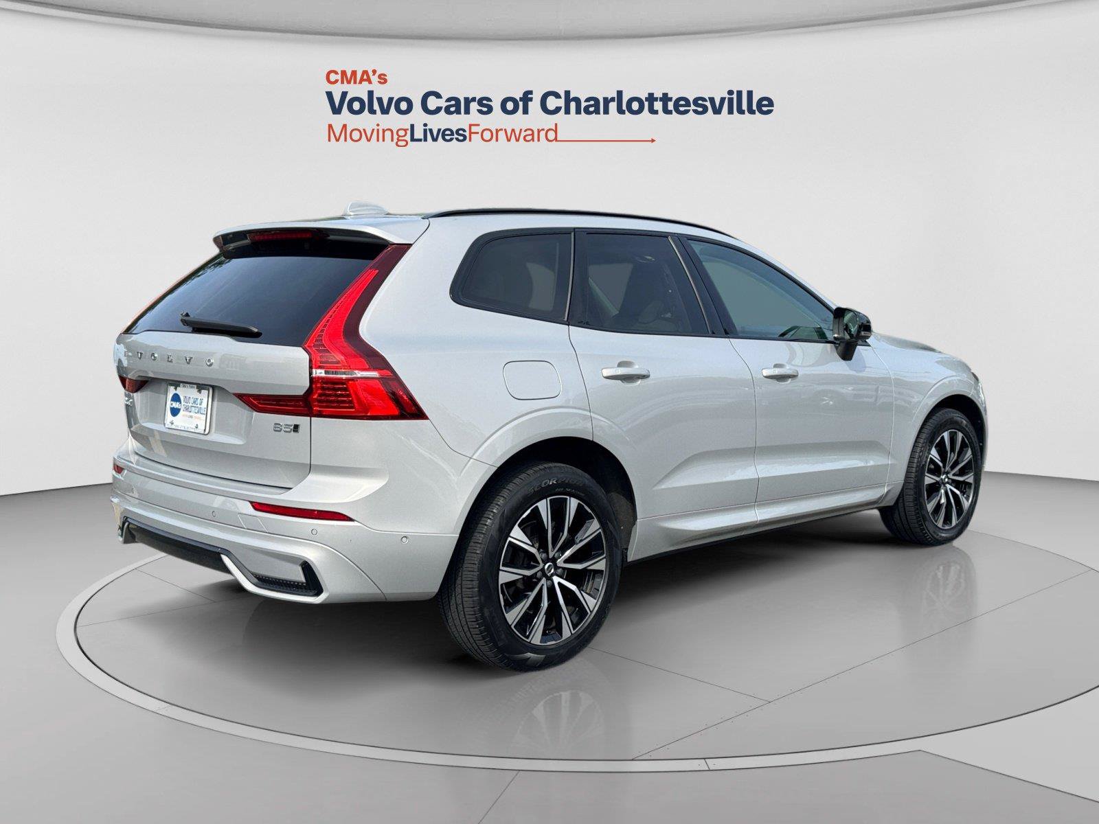 Certified 2024 Volvo XC60 B5 Plus w/ Climate Package AWD/4WD image 5