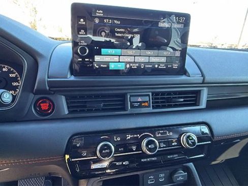 New 2025 Honda Pilot TrailSport image 25