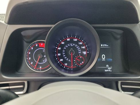 Used 2021 Hyundai Elantra SE FWD image 23
